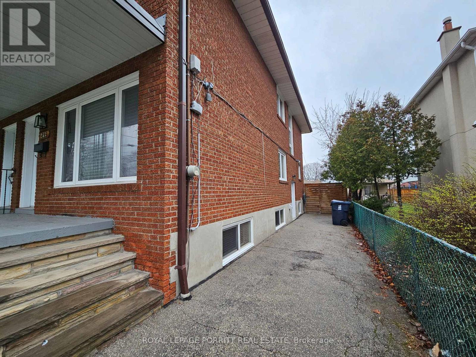 B - 273 Delta Street Property Photo 11