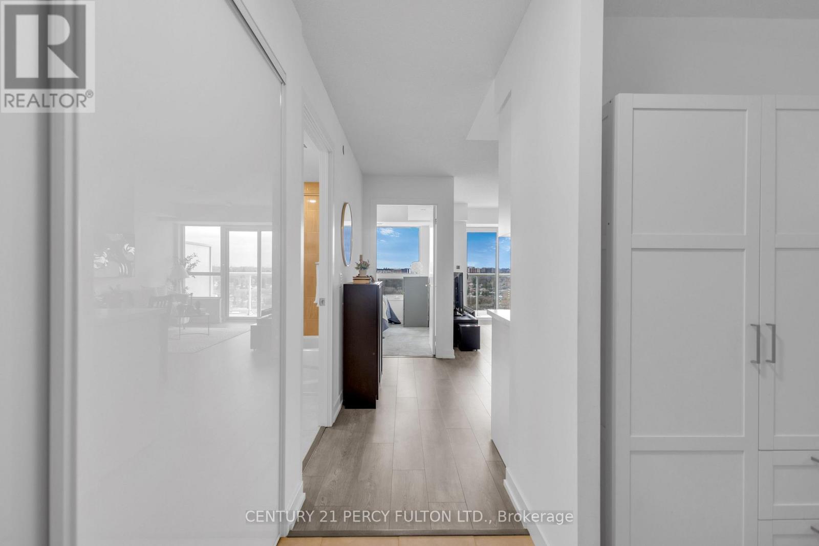 1704 - 10 Wilby Crescent Property Photo 8