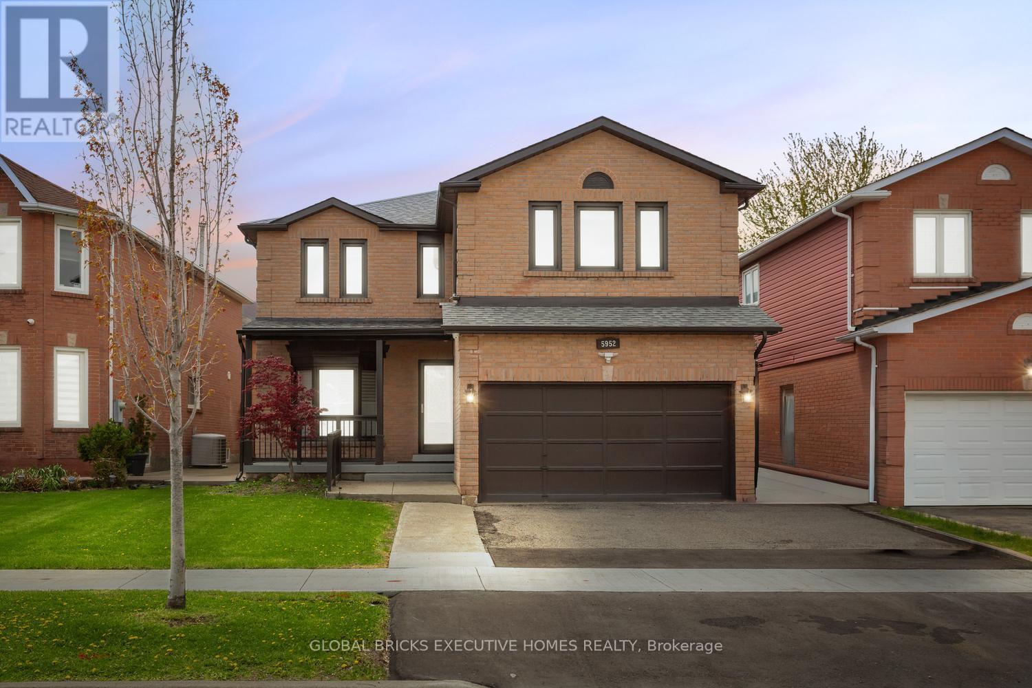 5952 GROSSBEAK DRIVE