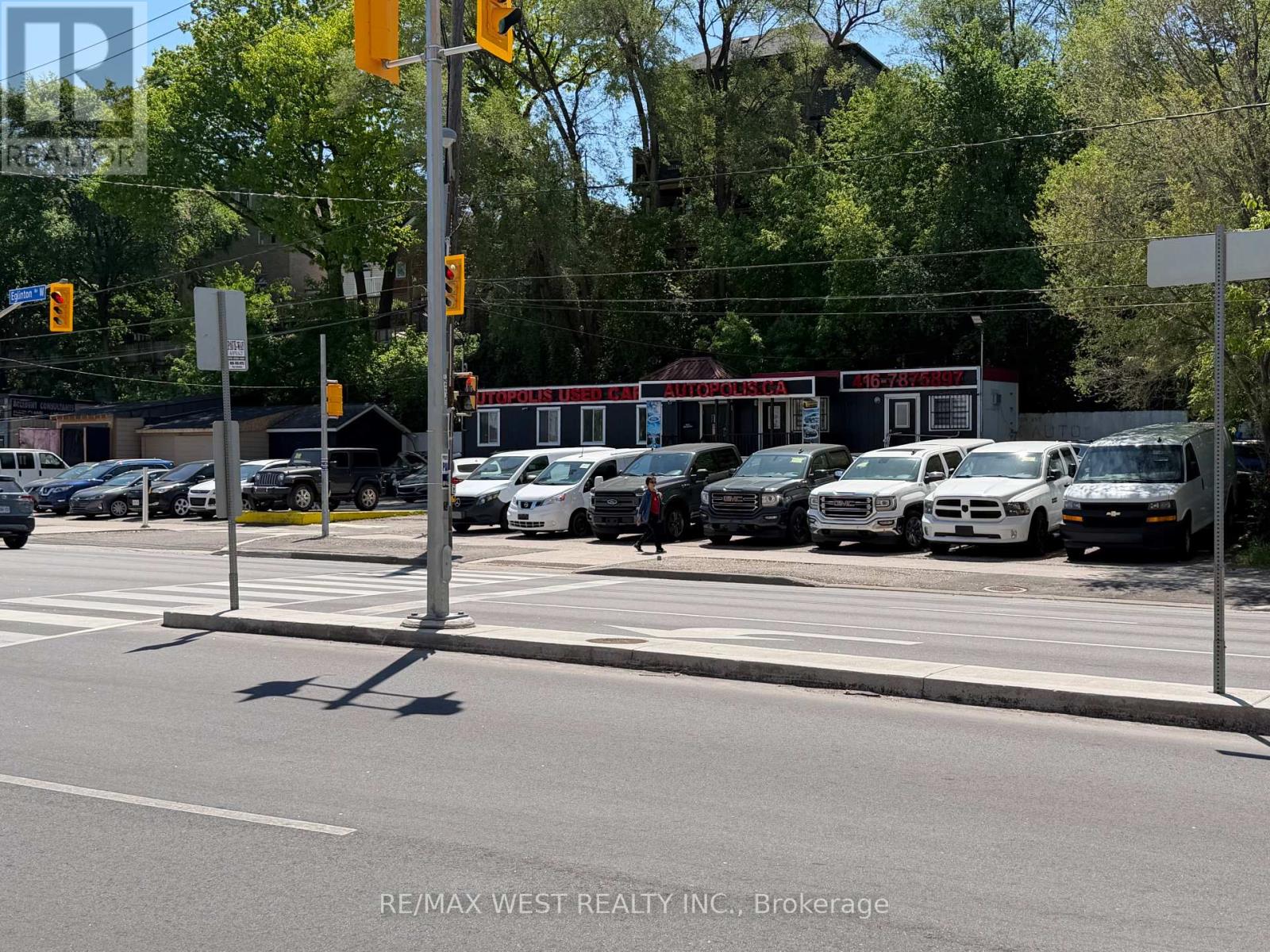 2471-b Eglinton Avenue W Property Photo 3