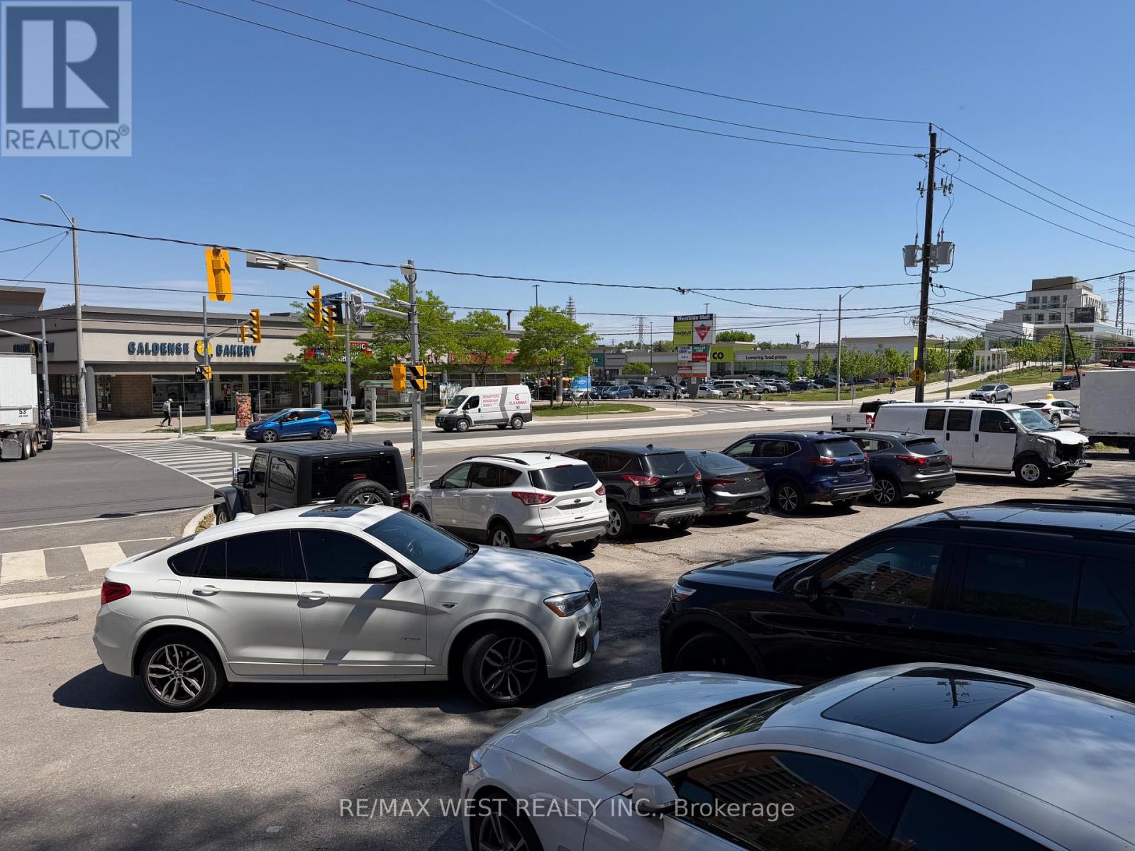 2471-b Eglinton Avenue W Property Photo 13