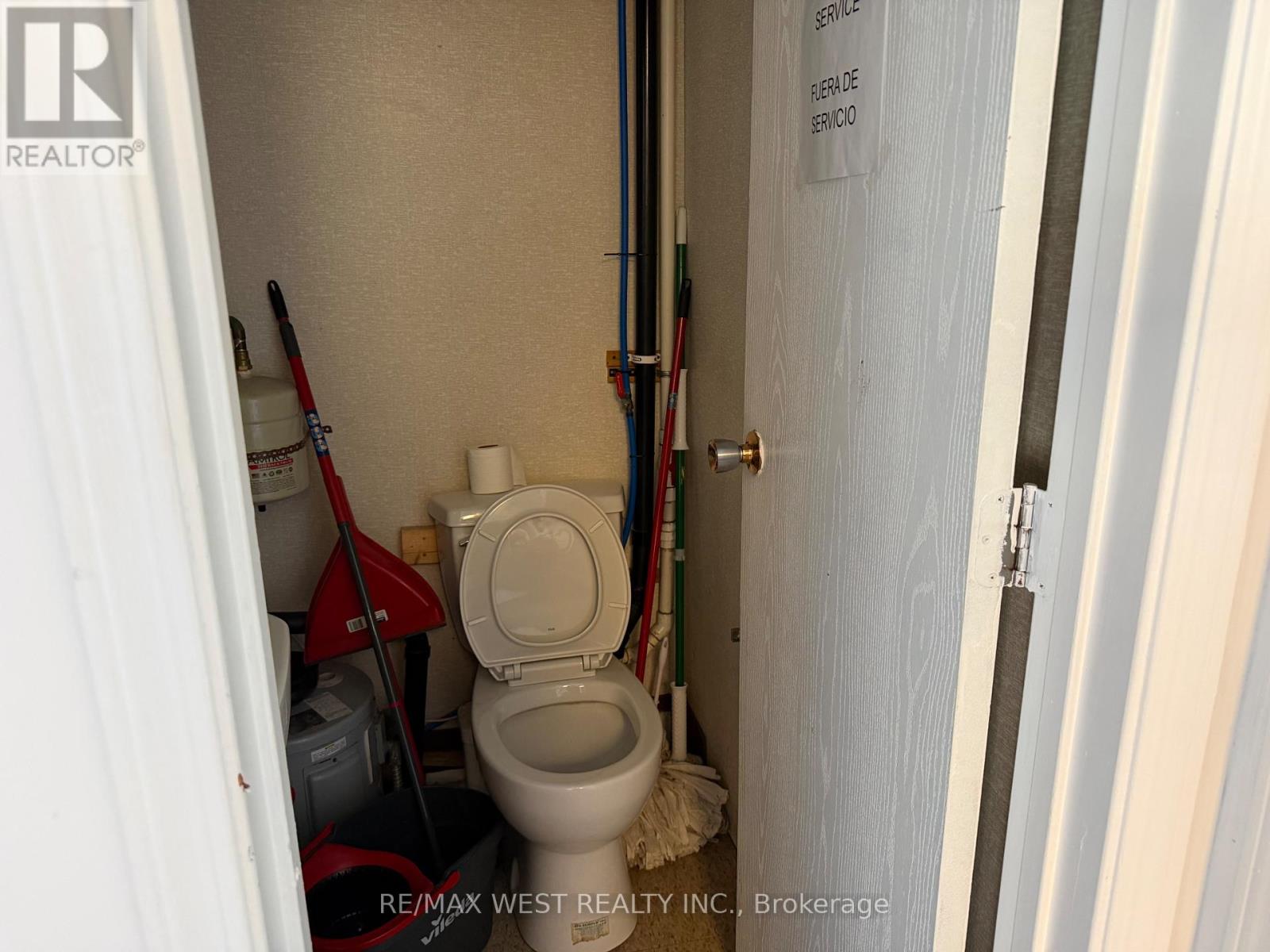 2471-b Eglinton Avenue W Property Photo 24
