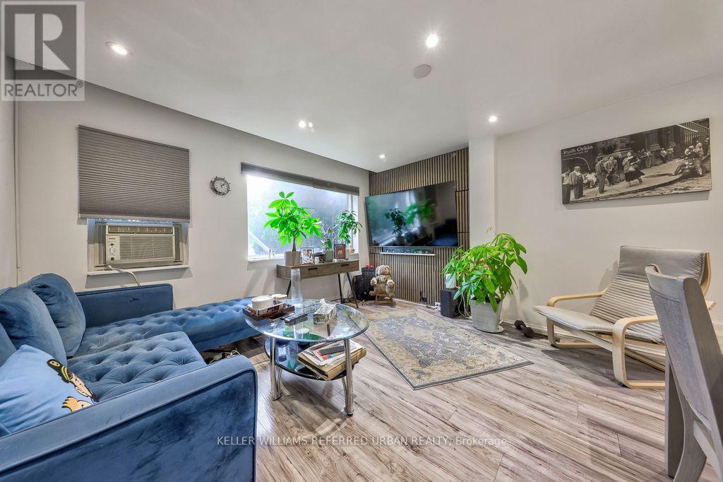 13 Teston Boulevard Property Photo 6