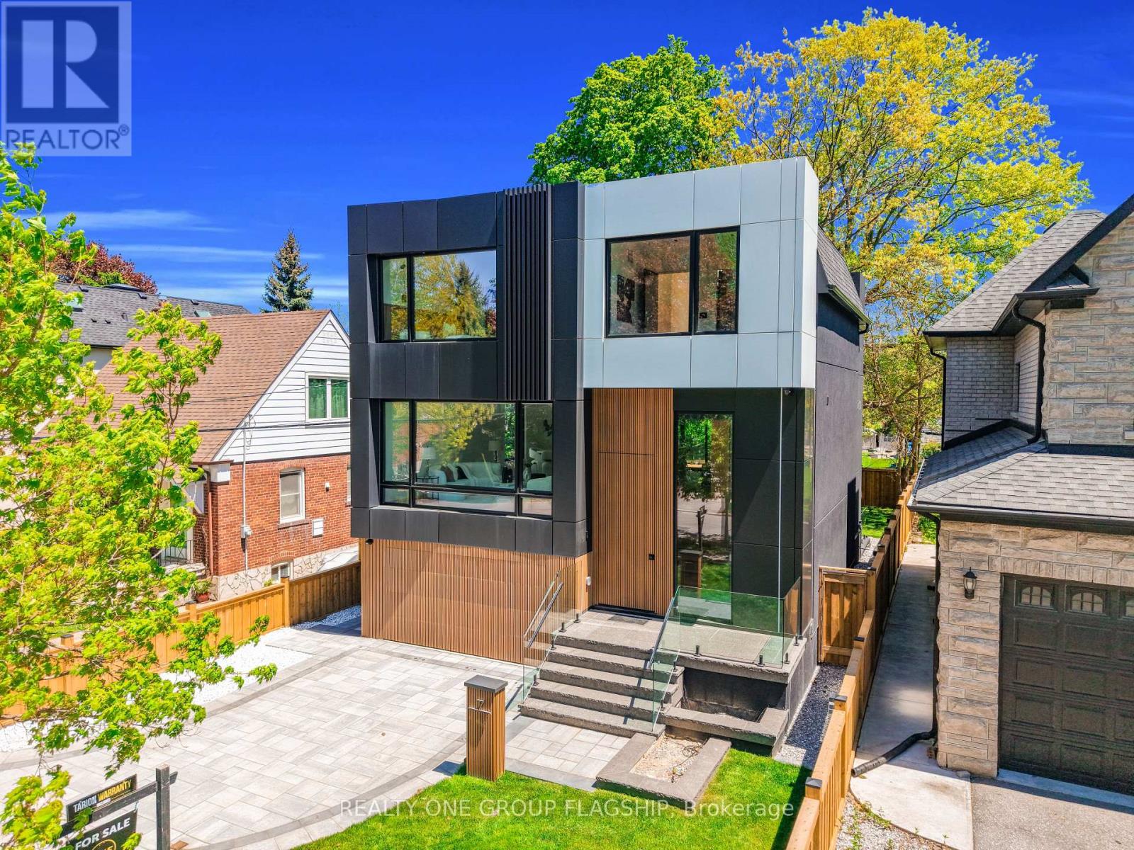 7 Bentley Drive Property Photo 1