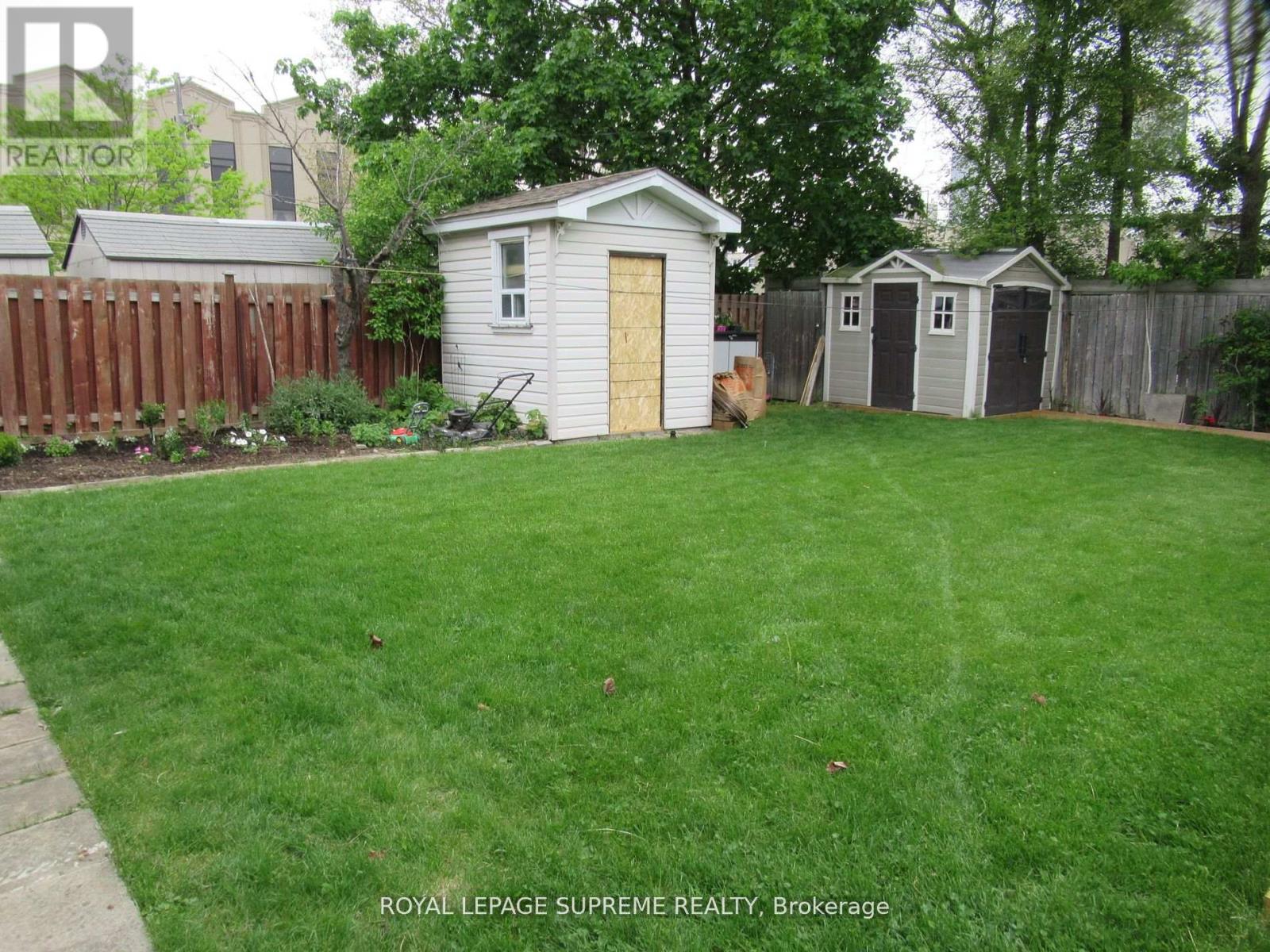 Bsmt - 44 Winston Park Boulevard Property Photo 14