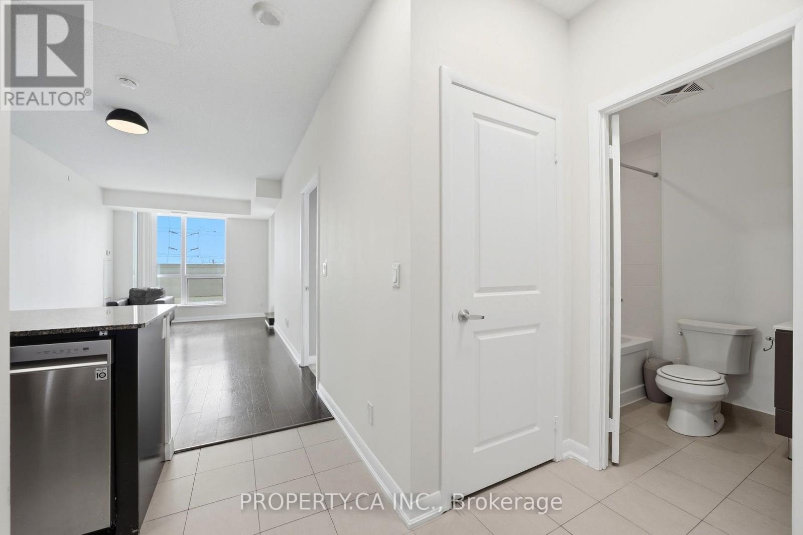 403 - 215 Sherway Gardens Road Property Photo 4