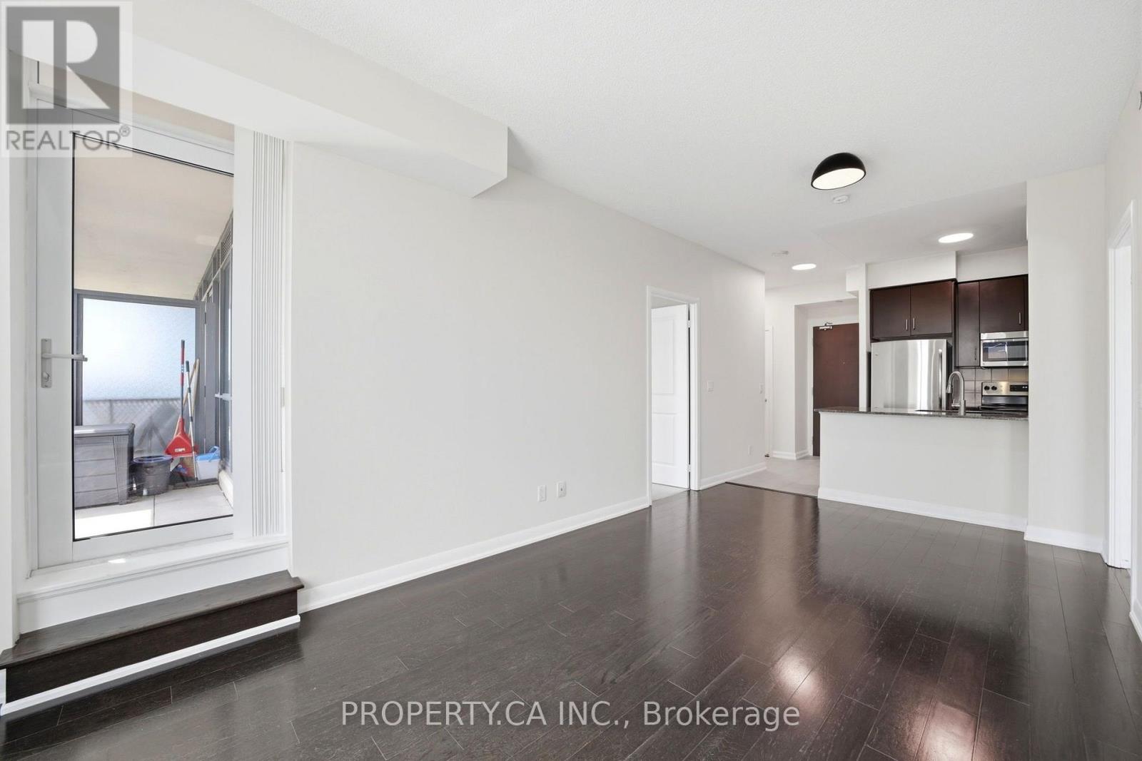 403 - 215 Sherway Gardens Road Property Photo 7