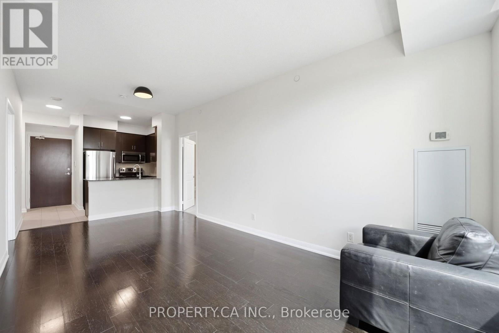 403 - 215 Sherway Gardens Road Property Photo 8