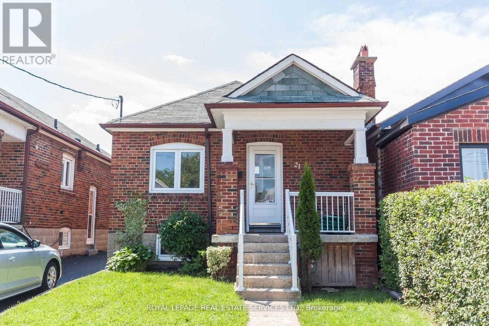 21 BELGRAVIA AVENUE Property Photo 1