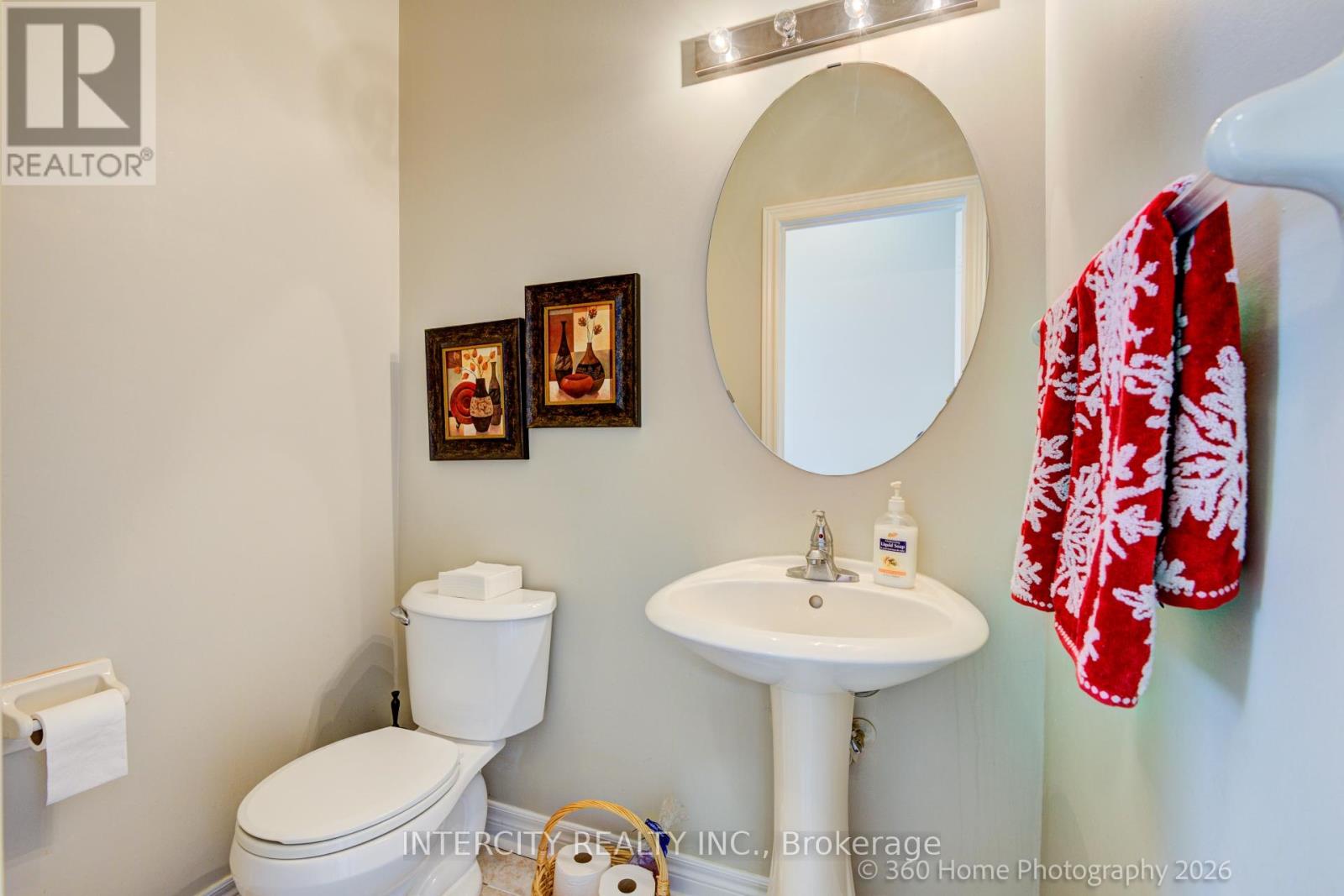 27 Modesto Crescent Property Photo 11