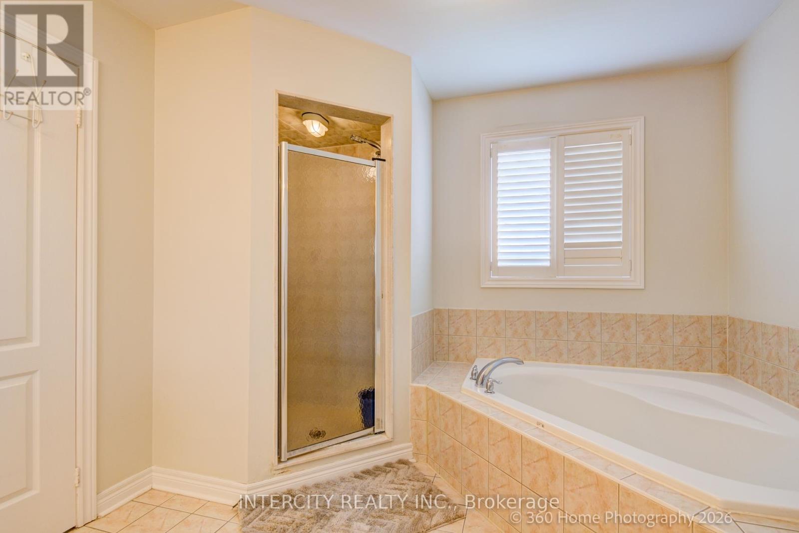 27 Modesto Crescent Property Photo 16