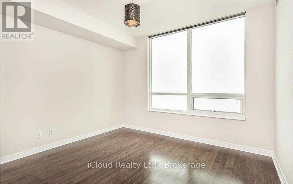 3008 - 208 Enfield Place Property Photo 8