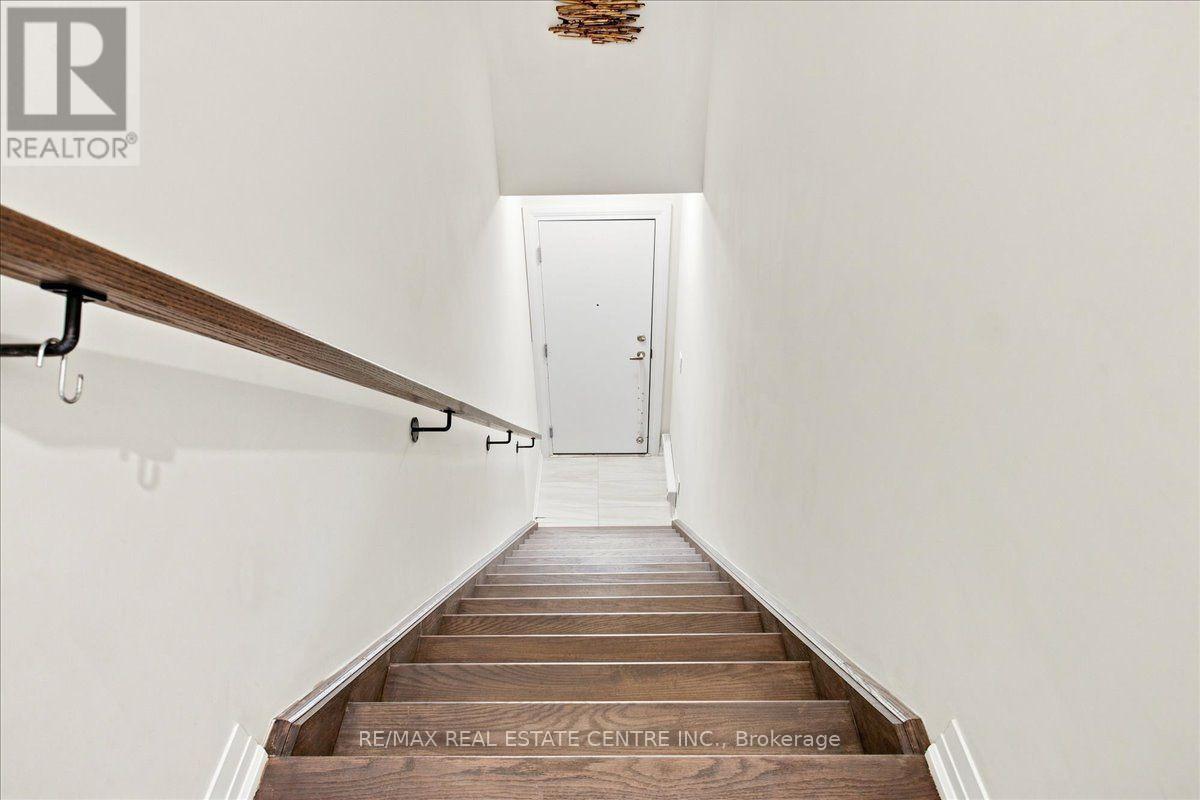 103 - 1597 Rose Way Property Photo 2