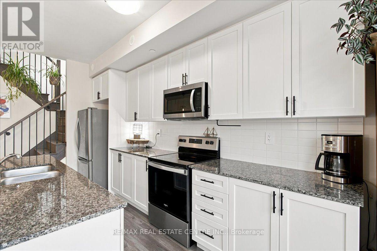 103 - 1597 Rose Way Property Photo 7