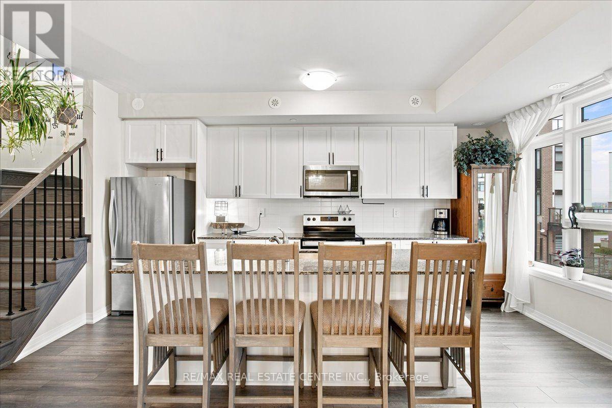 103 - 1597 Rose Way Property Photo 9