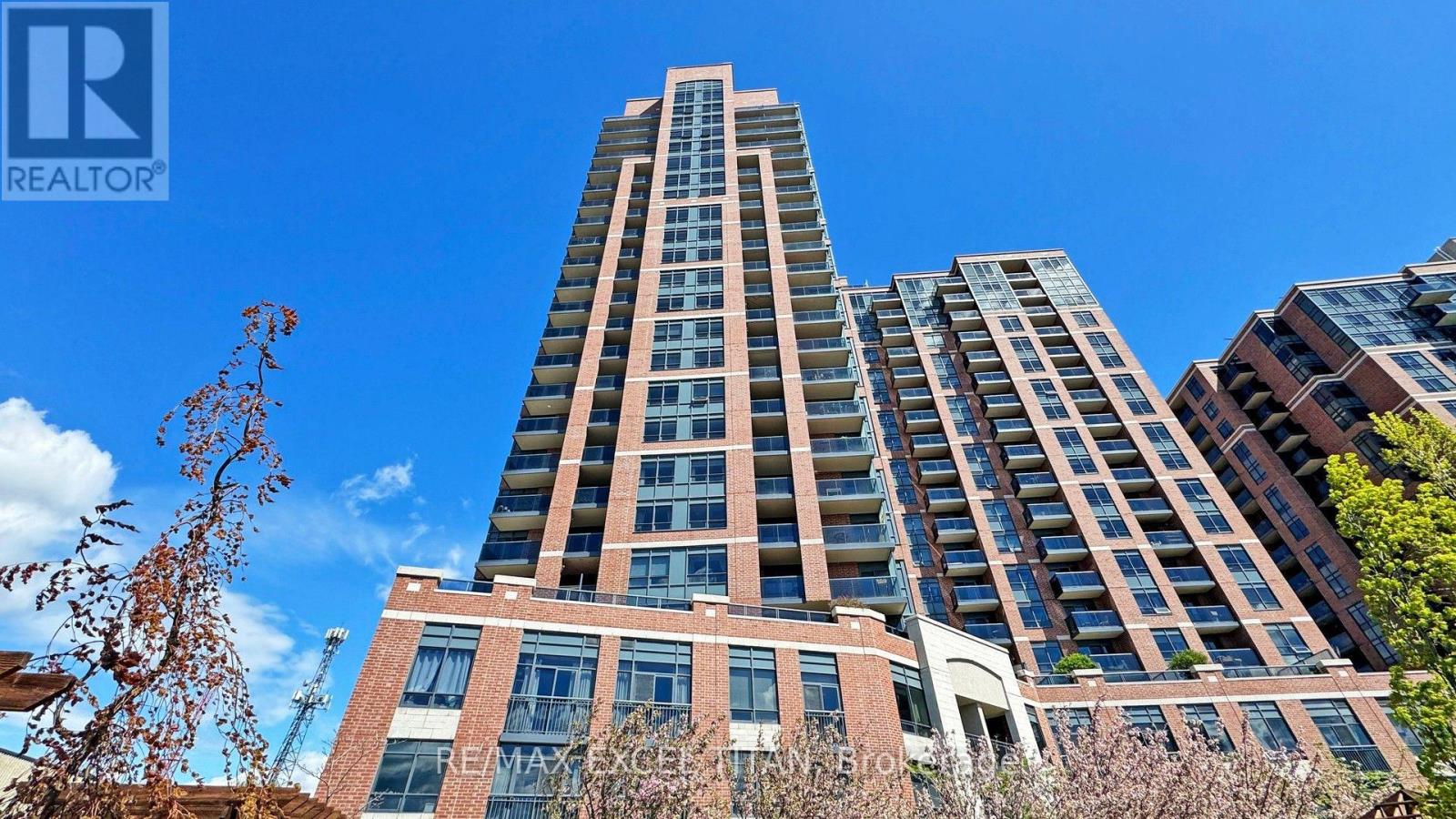 1132 - 60 Heintzman Street Property Photo 1
