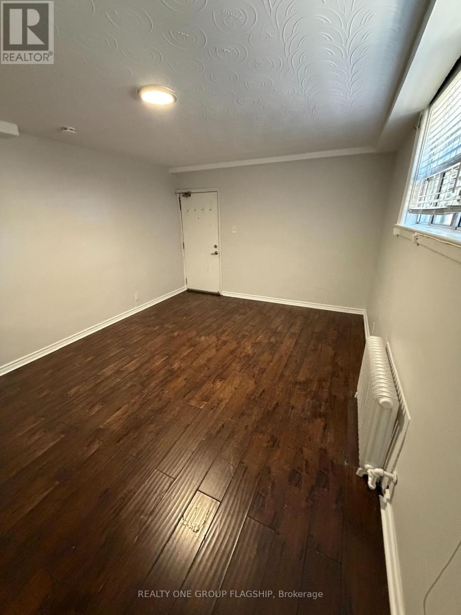 1a - 2302 Lake Shore Boulevard W Property Photo 9
