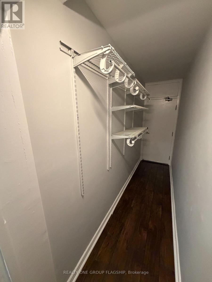 1a - 2302 Lake Shore Boulevard W Property Photo 13
