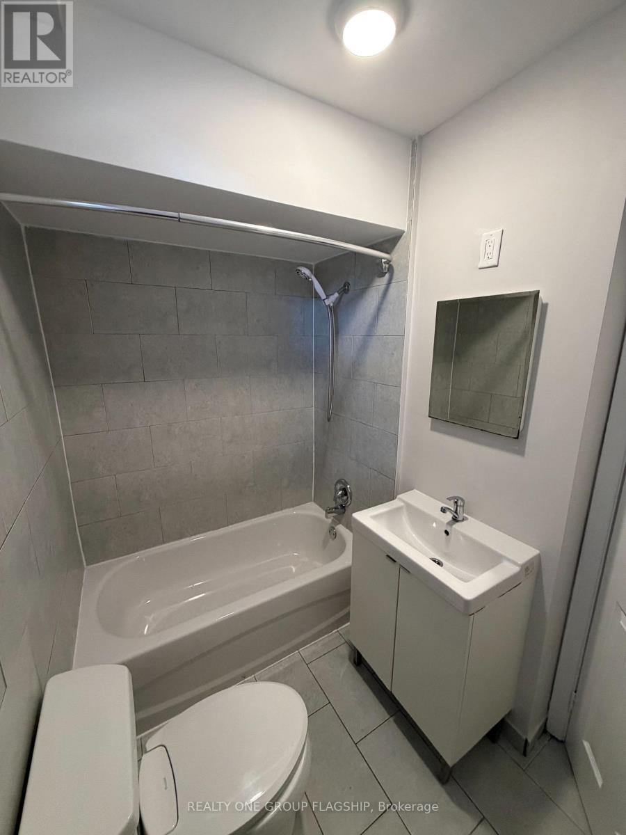 1a - 2302 Lake Shore Boulevard W Property Photo 14