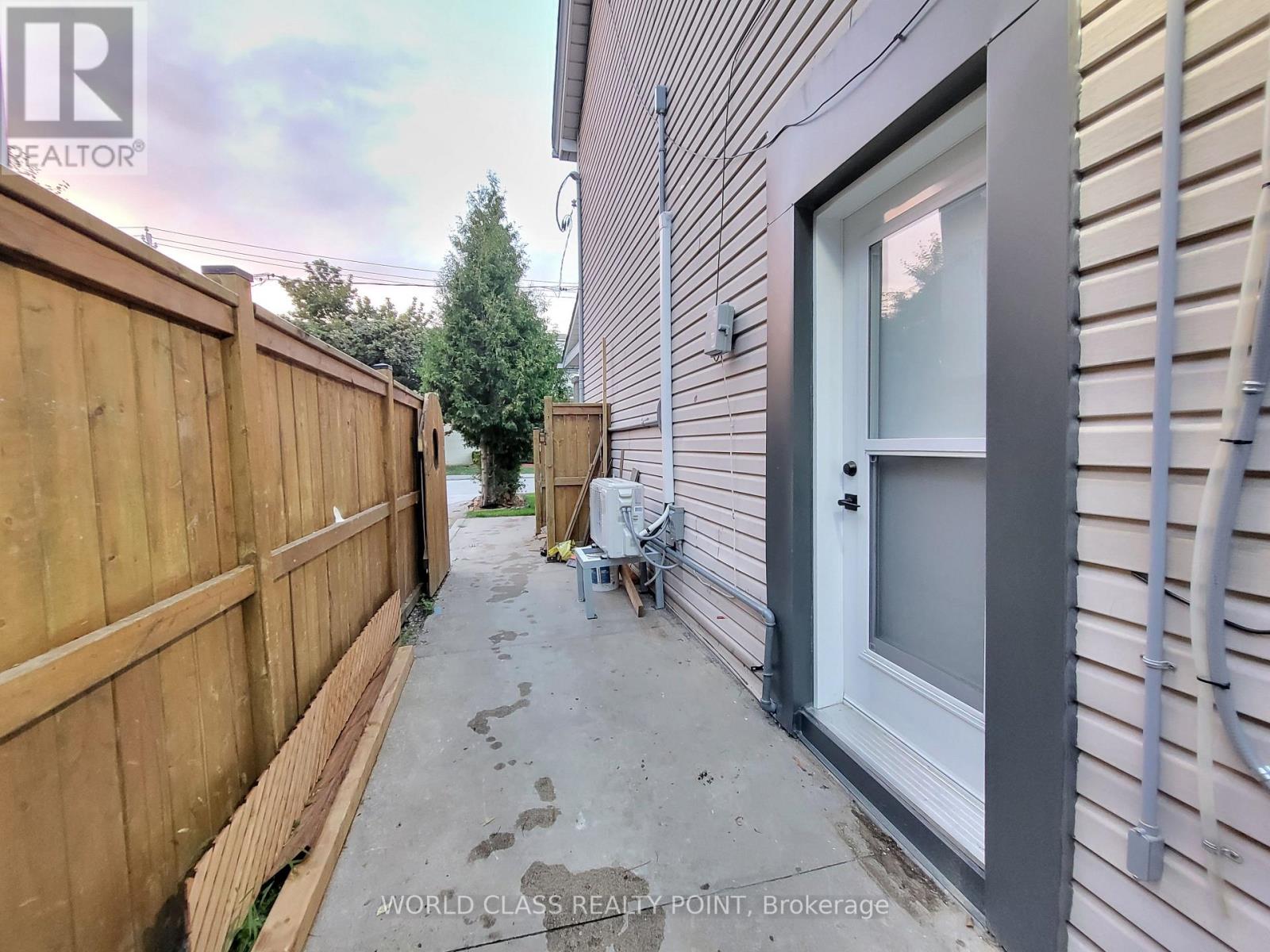 Main - 49 Vine Avenue Property Photo 5