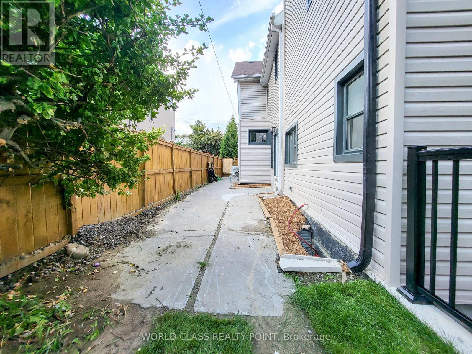 Main - 49 Vine Avenue Property Photo 23
