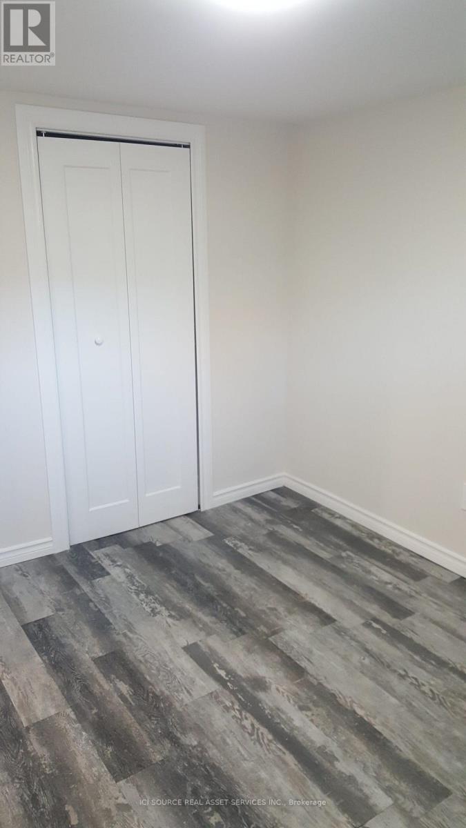 5 - 44 Bartonville Avenue W Property Photo 12