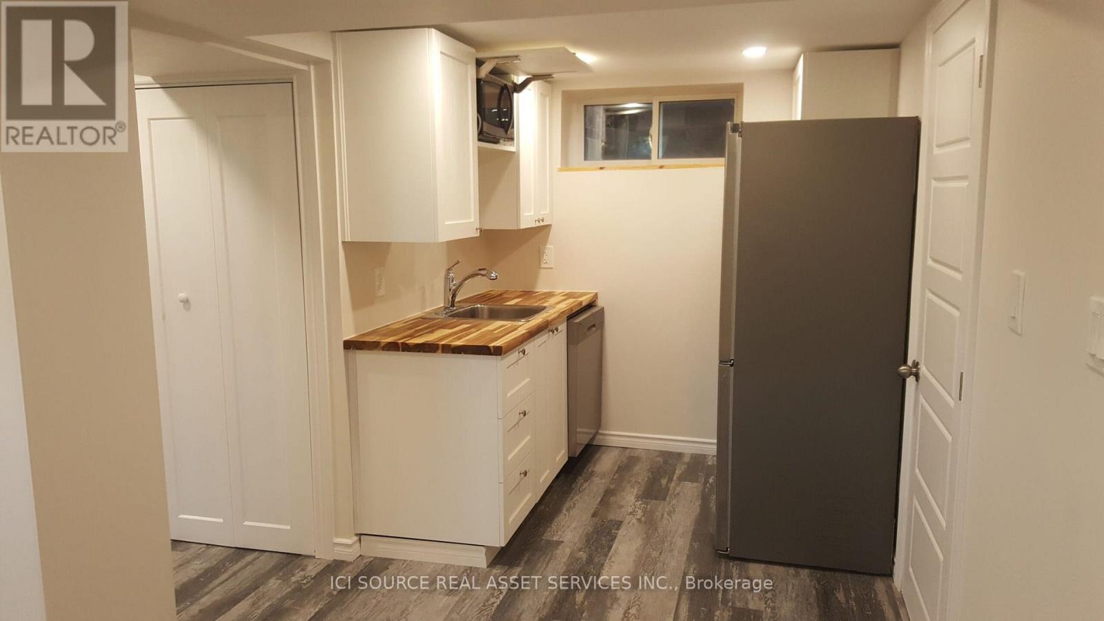5 - 44 Bartonville Avenue W Property Photo 15