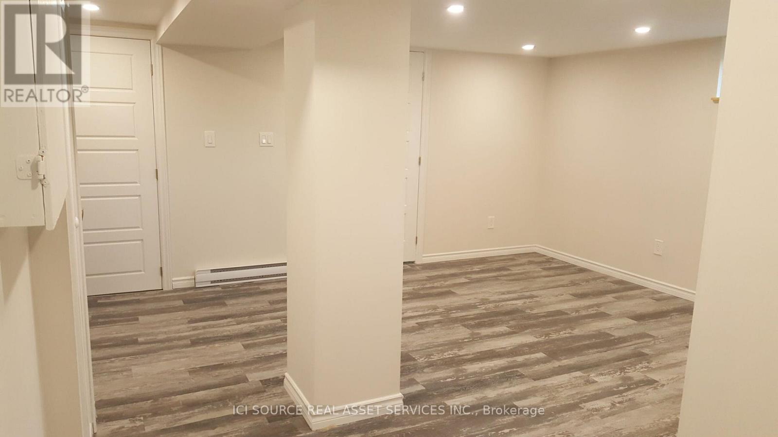 5 - 44 Bartonville Avenue W Property Photo 20