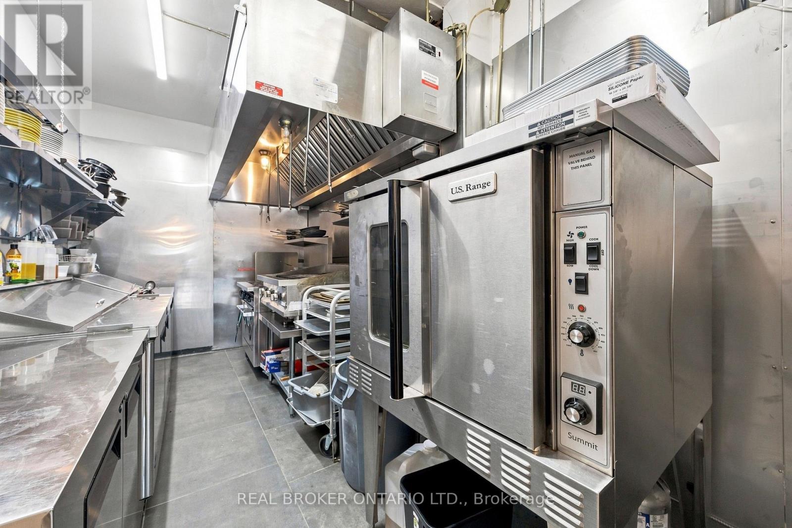 1438a Dufferin Street Property Photo 18