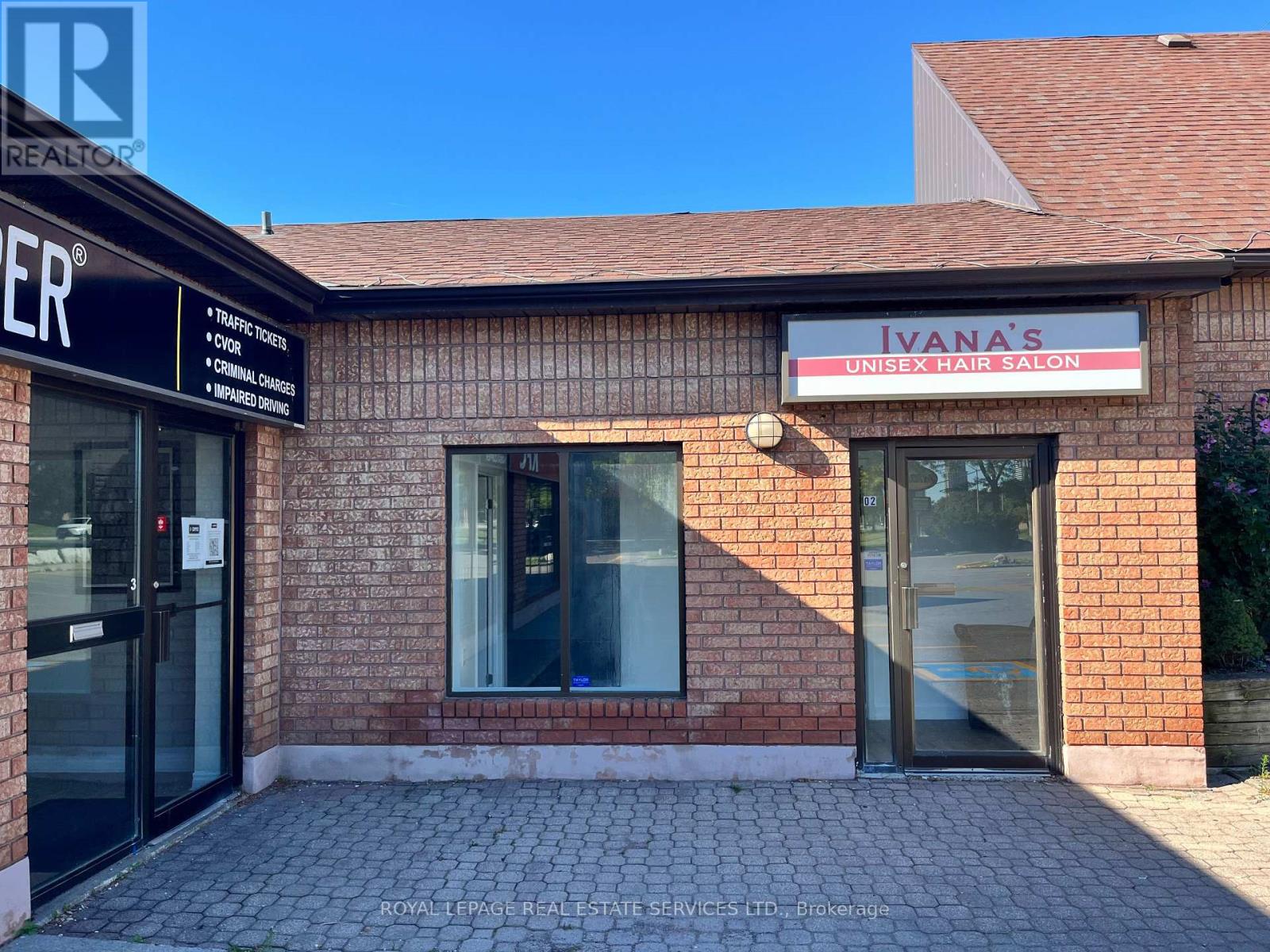 2 - 896 Burnhamthorpe Road W Property Photo 2
