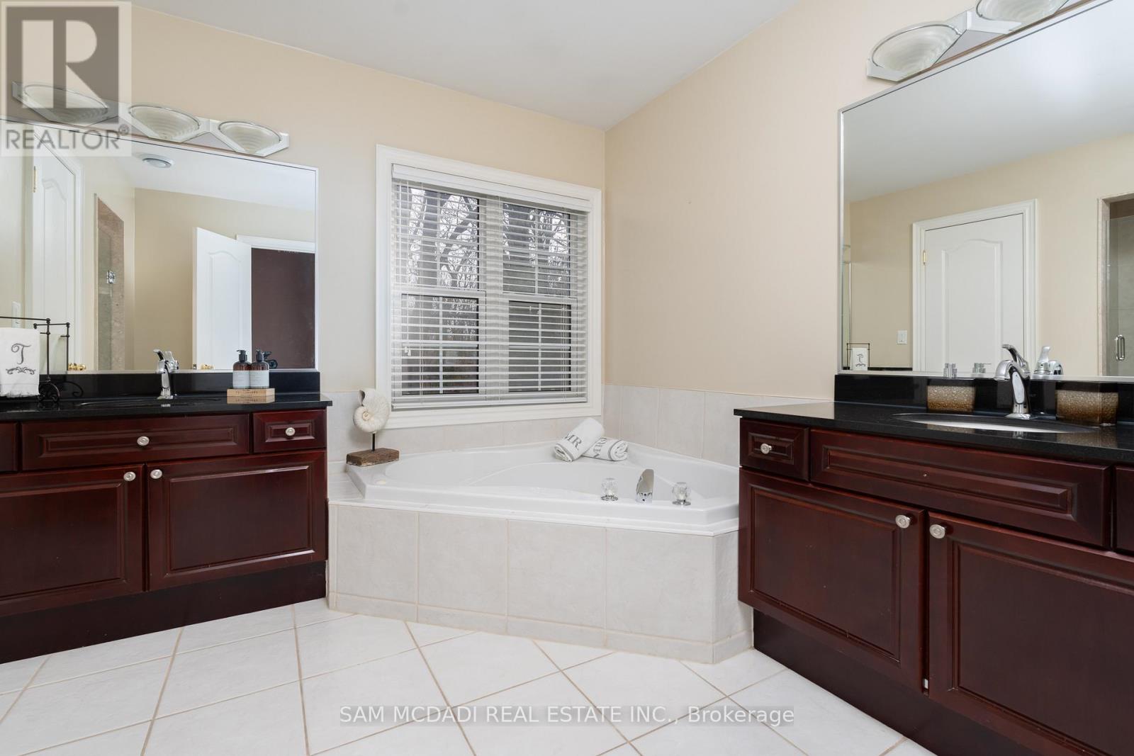 3248 Barchester Court Property Photo 27