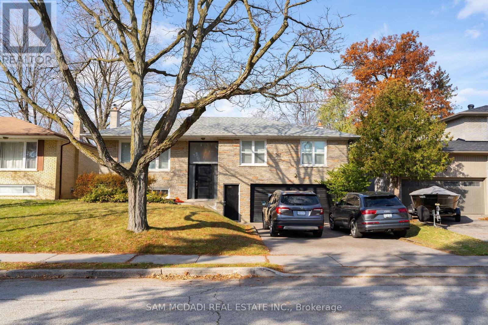 54 BEARBURY DRIVE