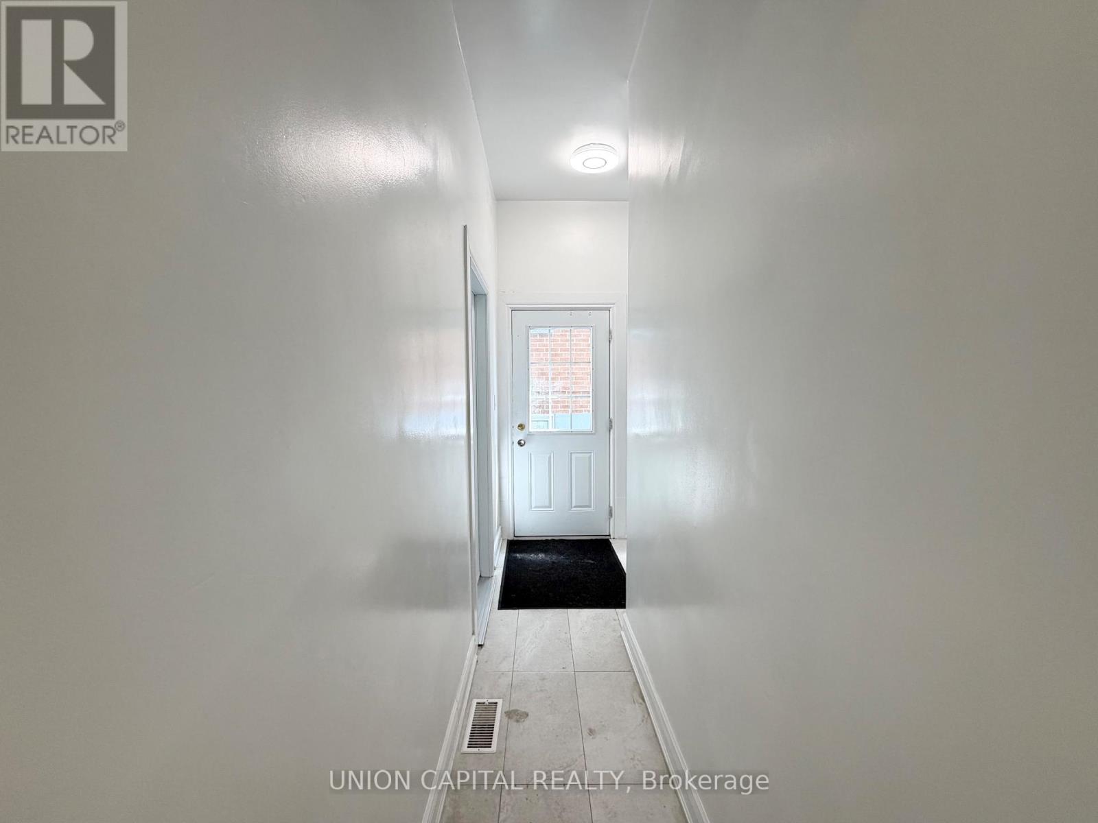 1342 Weston Road Property Photo 10