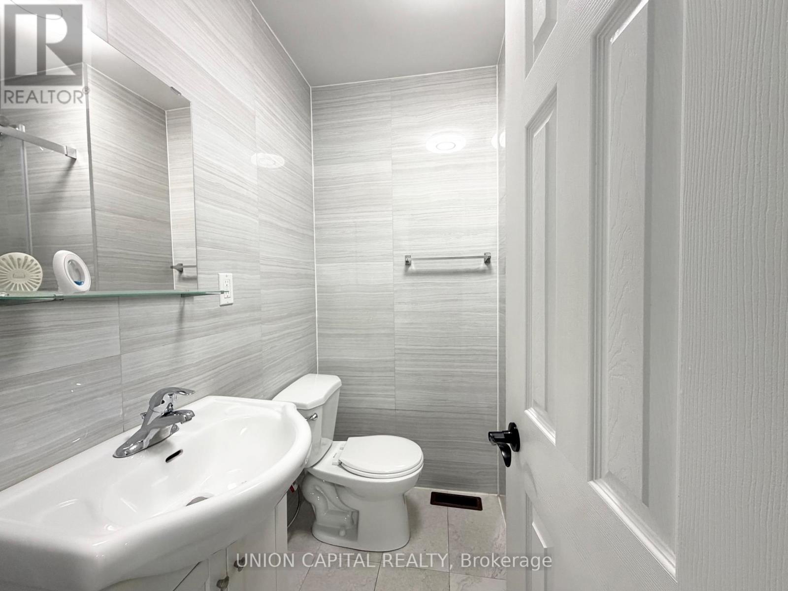 1342 Weston Road Property Photo 22