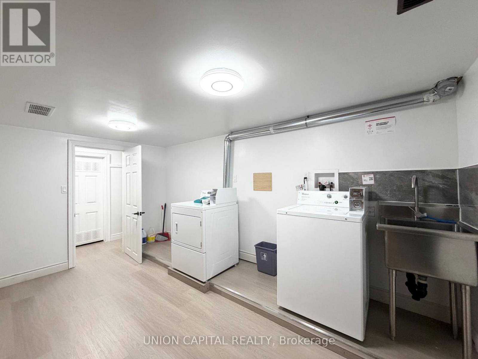 1342 Weston Road Property Photo 27