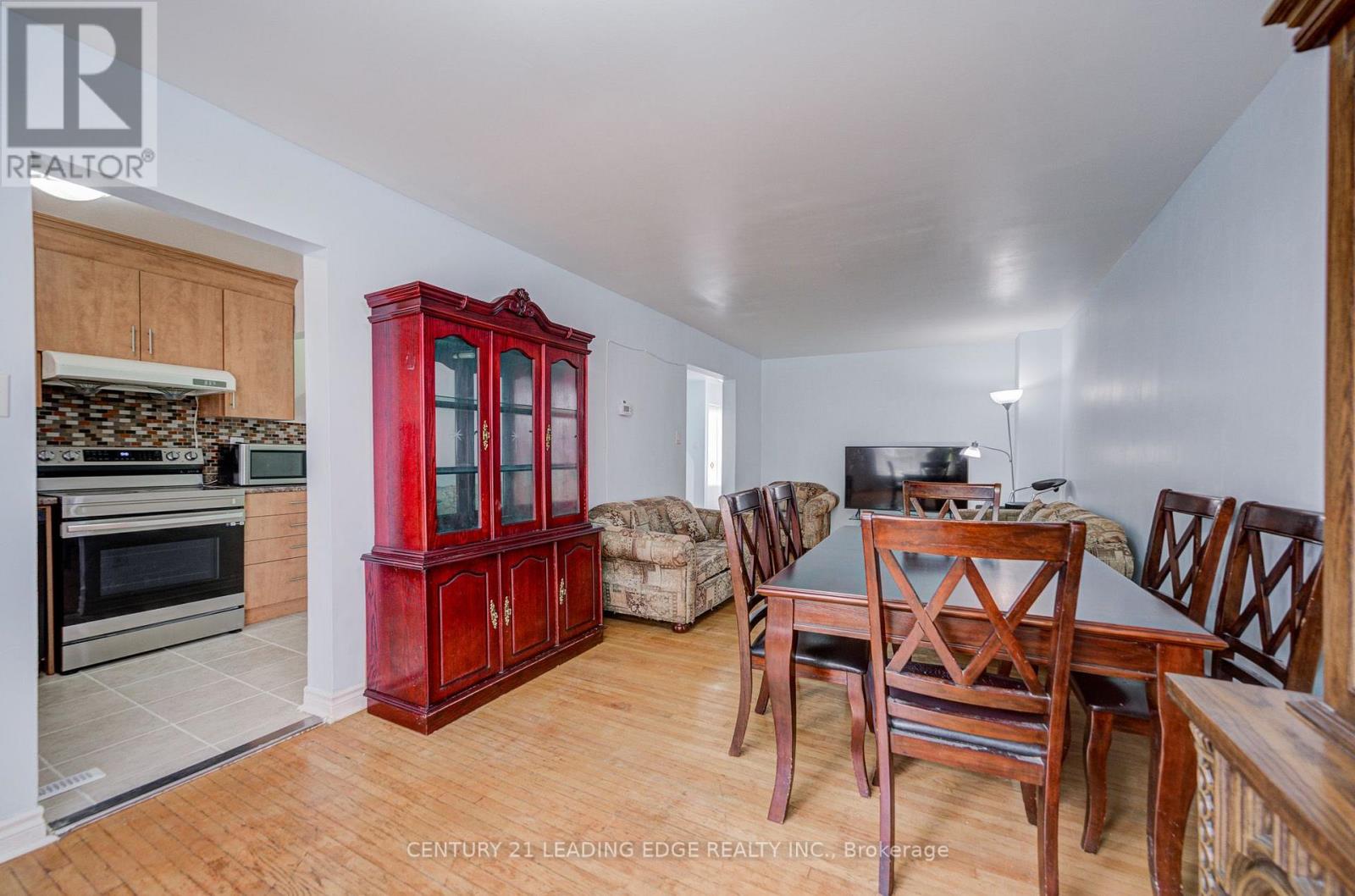 285 - 268 Fleetwood Crescent Property Photo 15
