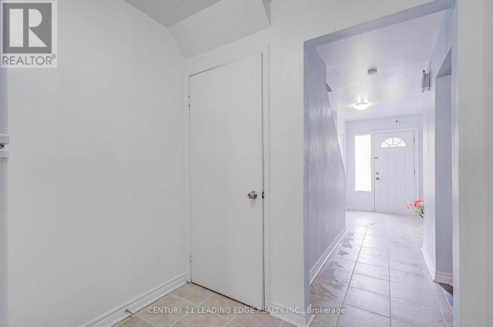 285 - 268 Fleetwood Crescent Property Photo 20