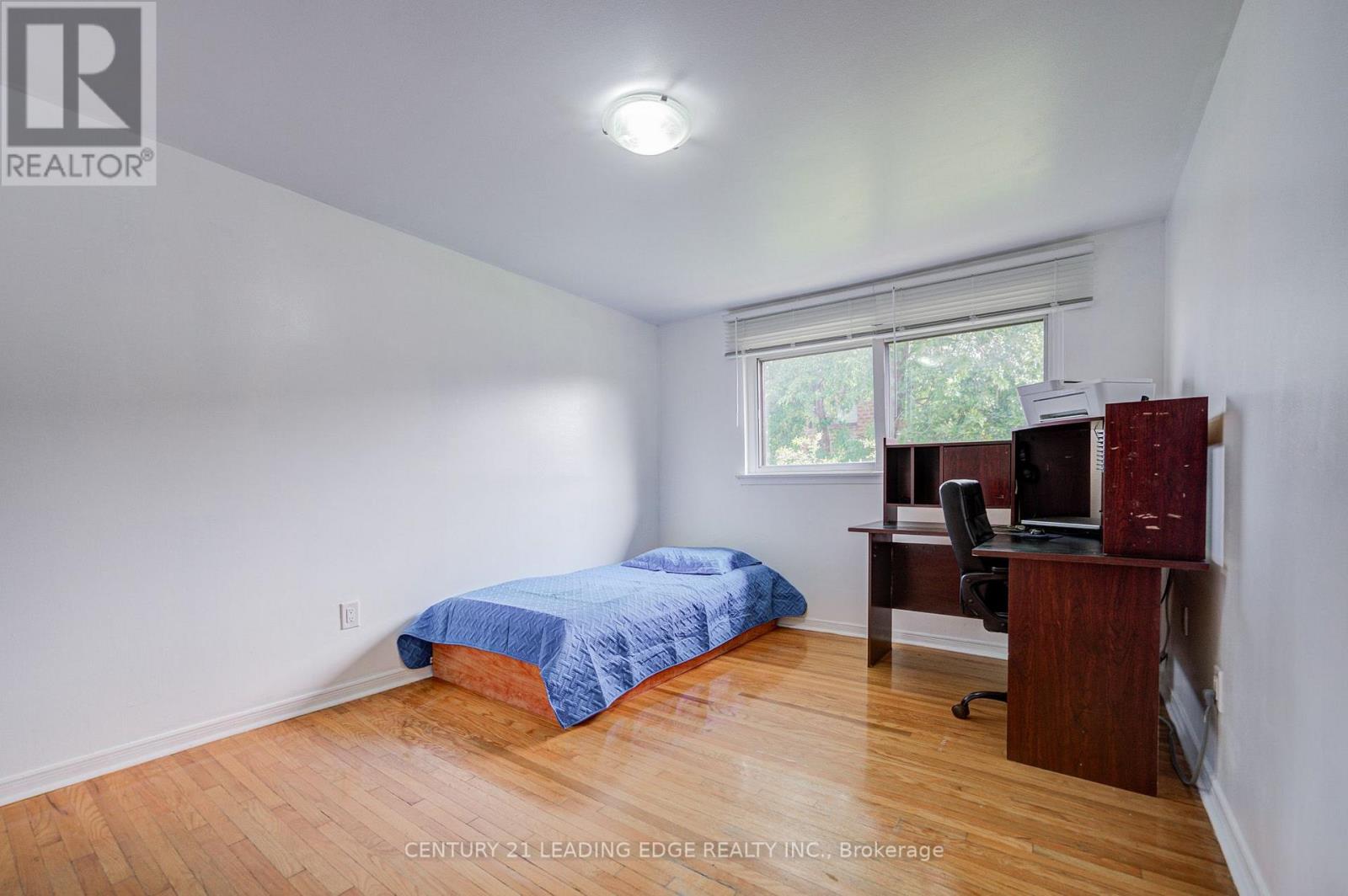 285 - 268 Fleetwood Crescent Property Photo 30