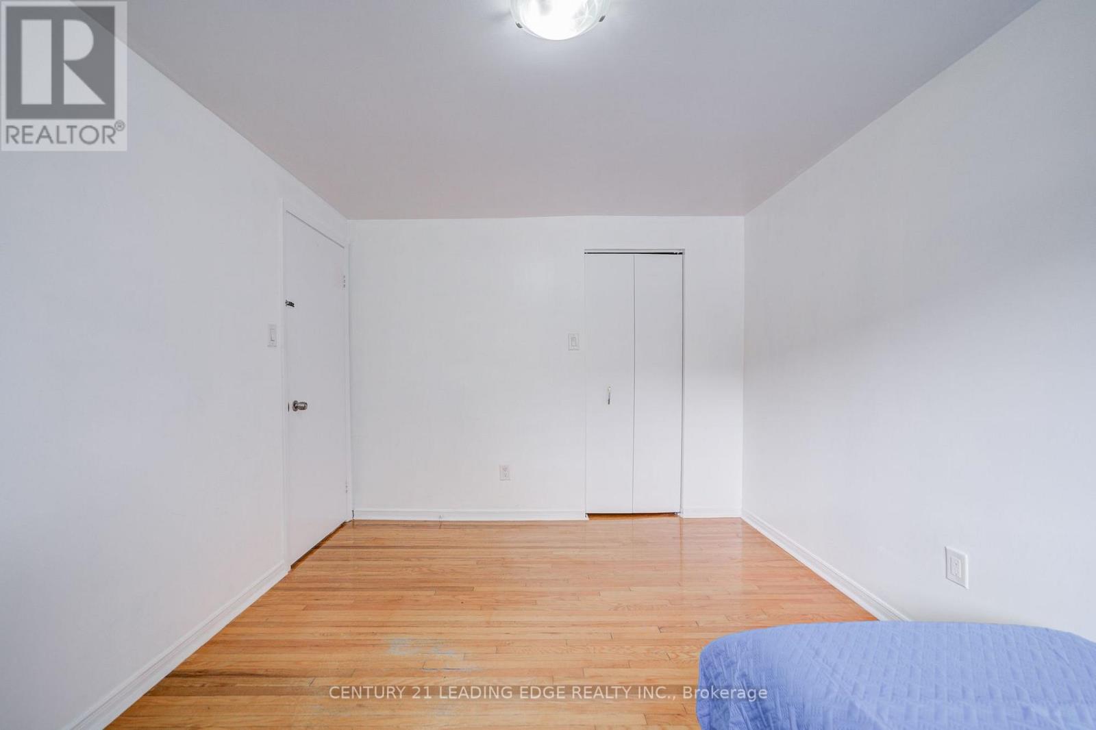 285 - 268 Fleetwood Crescent Property Photo 32