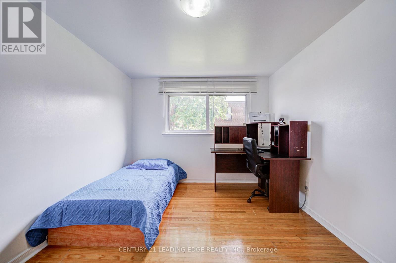 285 - 268 Fleetwood Crescent Property Photo 33