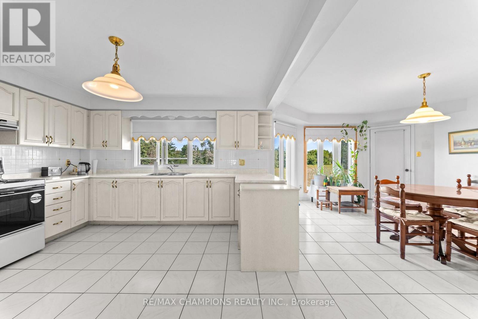 4047 Countryside Drive Property Photo 13