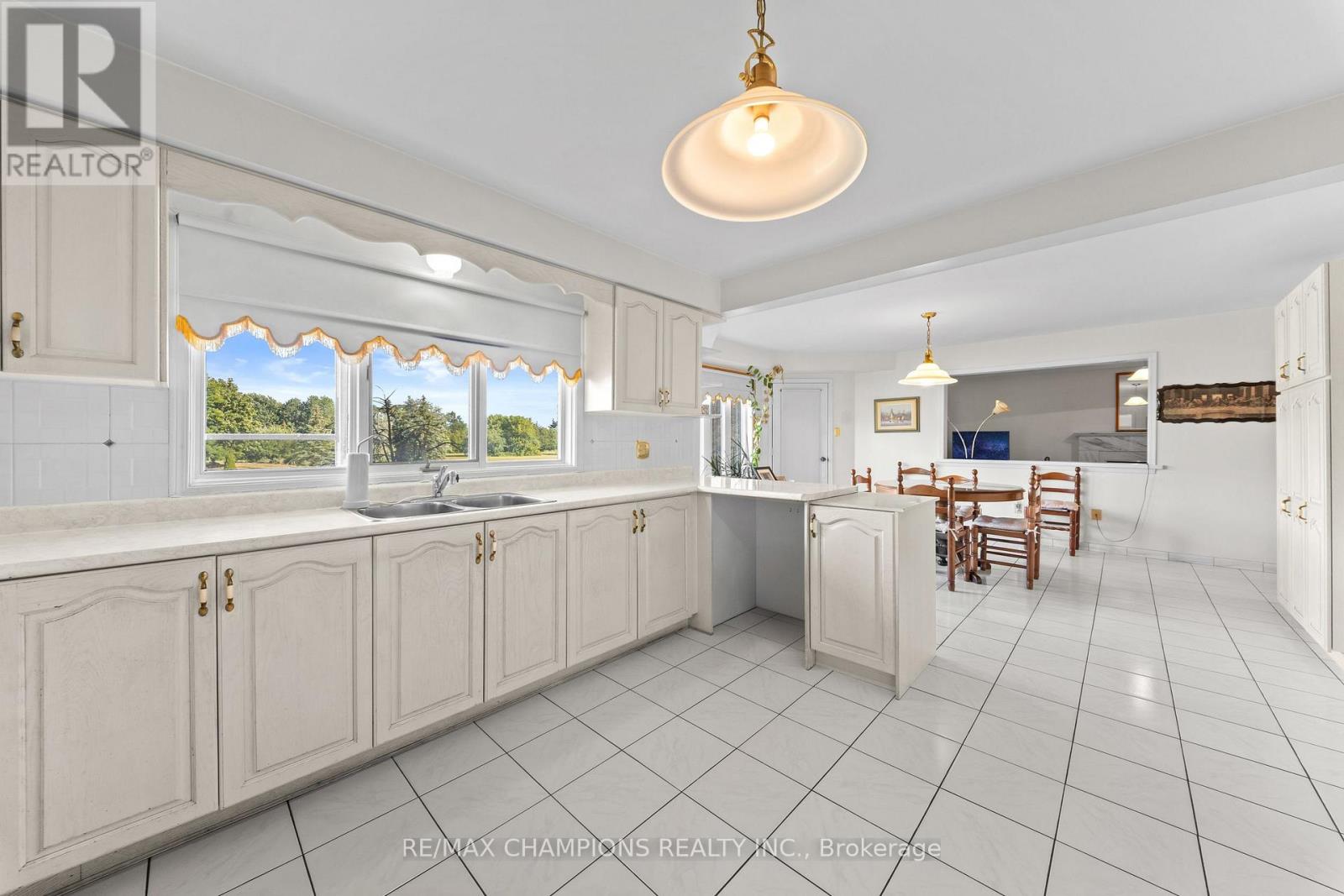 4047 Countryside Drive Property Photo 14
