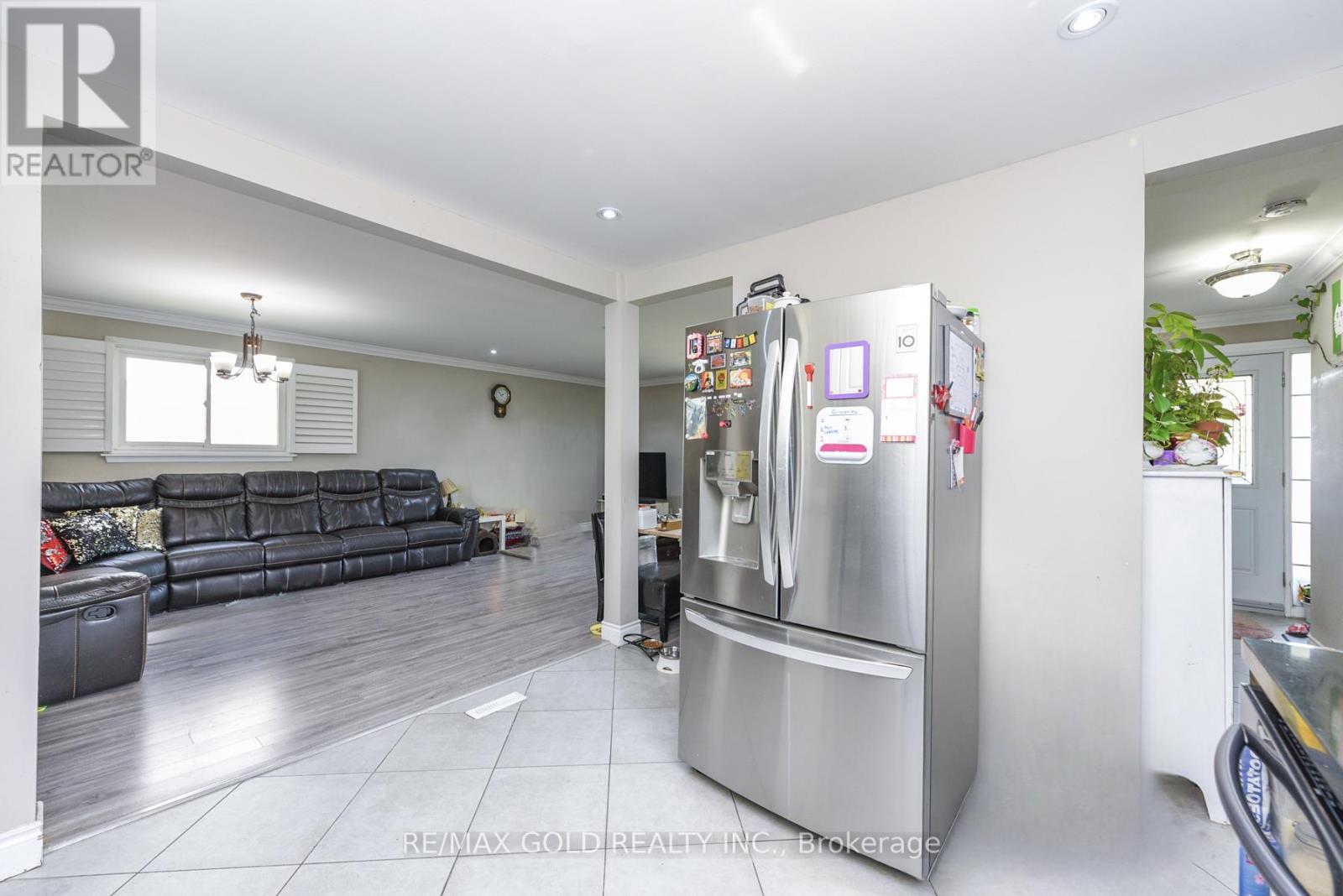 11 Dudley Place Property Photo 8