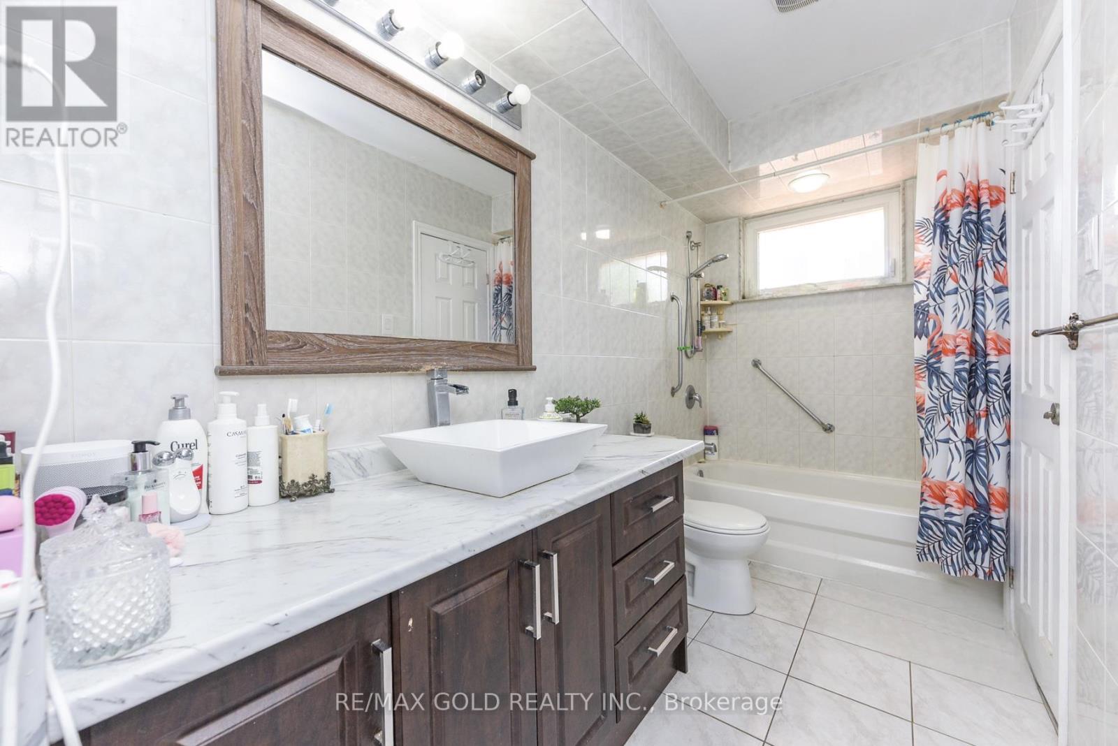 11 Dudley Place Property Photo 10