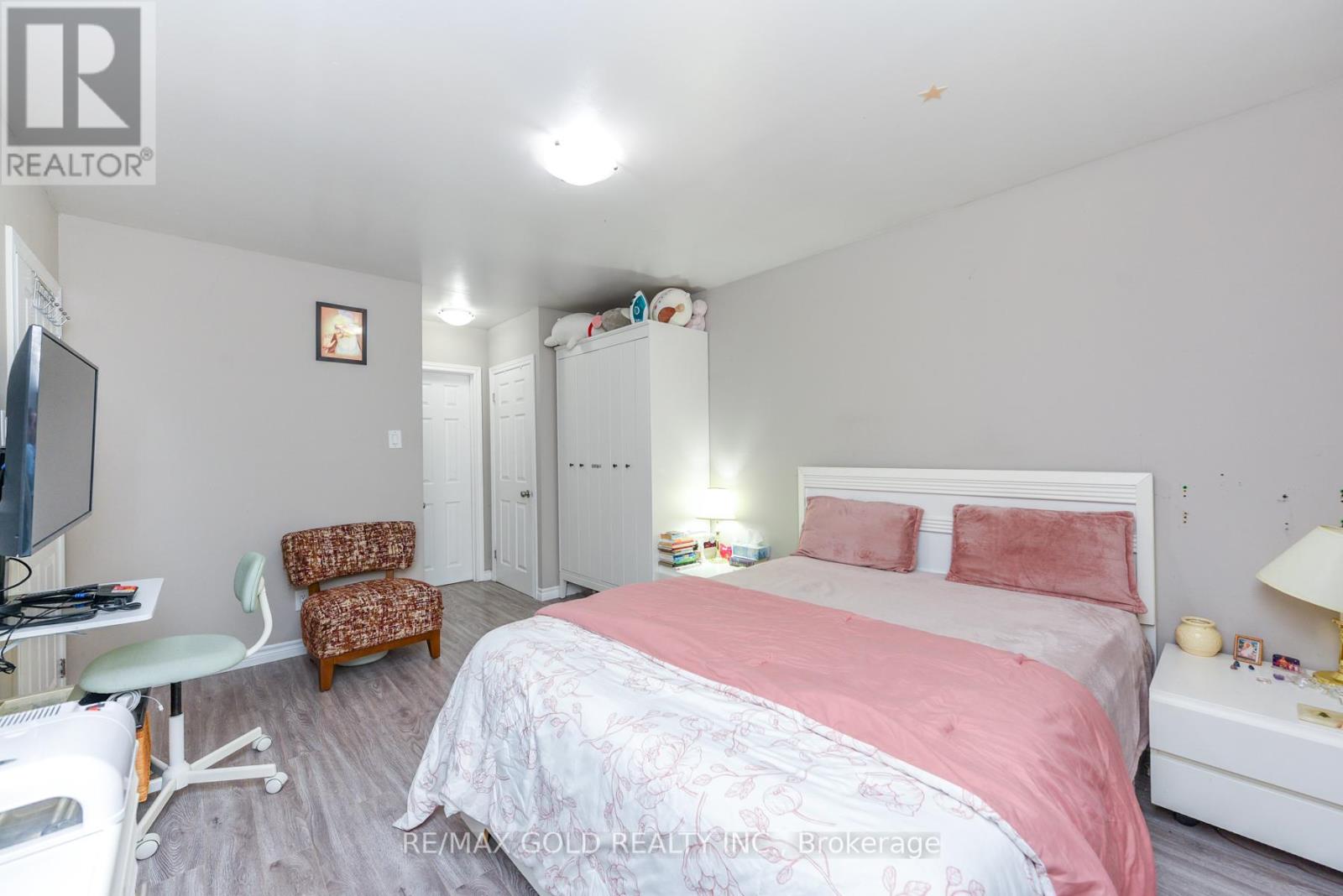 11 Dudley Place Property Photo 12