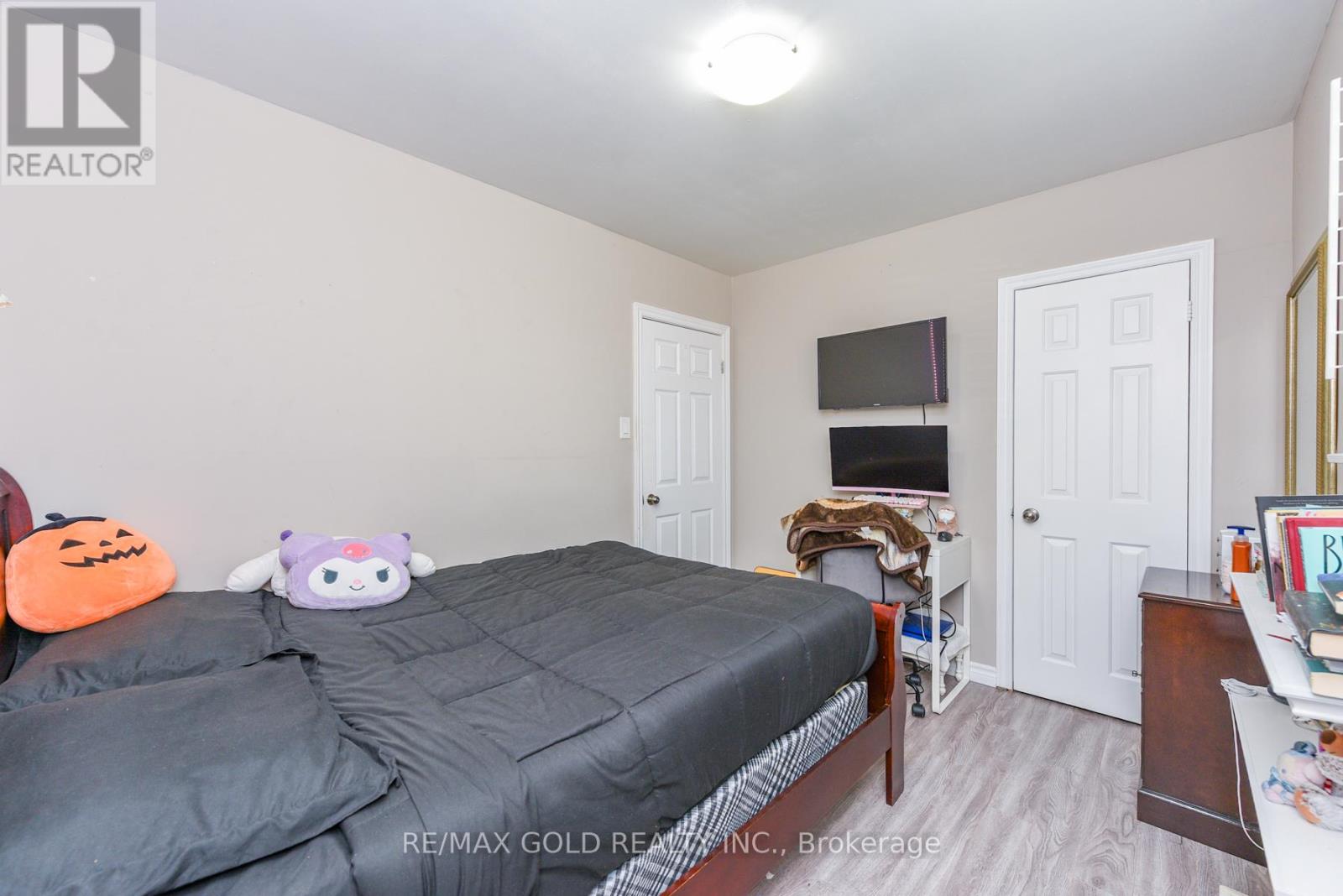 11 Dudley Place Property Photo 15