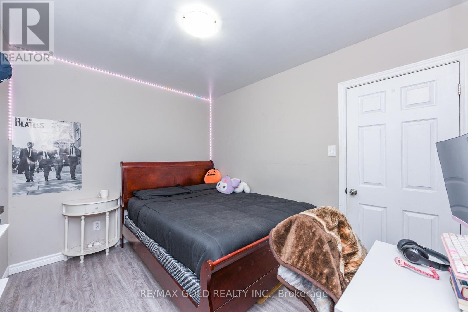 11 Dudley Place Property Photo 16