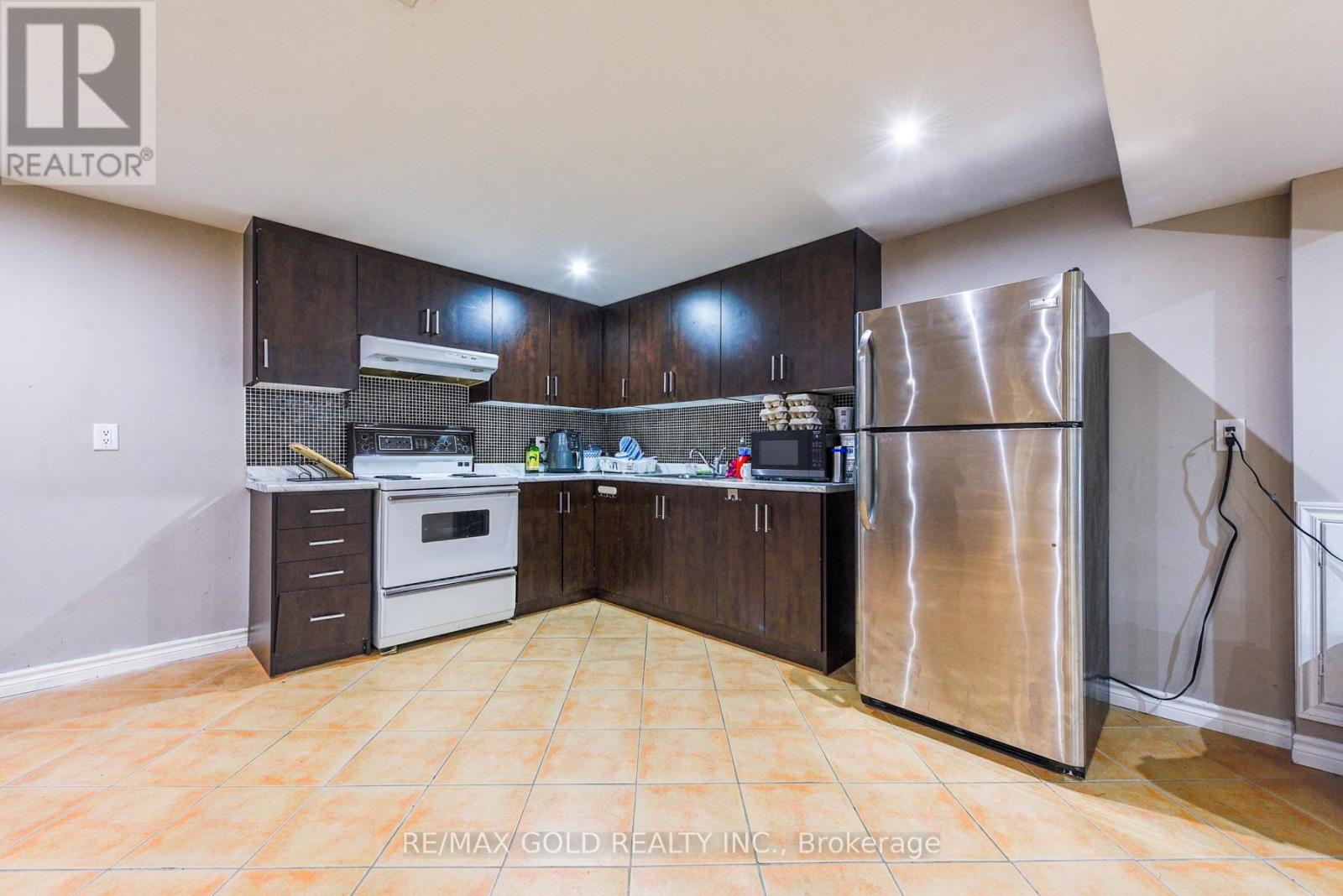 11 Dudley Place Property Photo 24