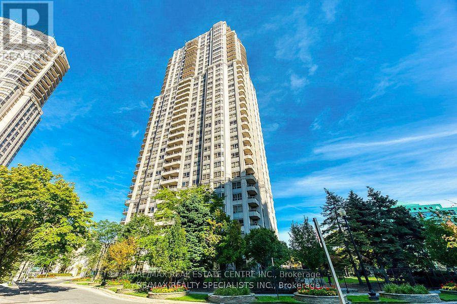 2422 - 25 KINGSBRIDGE GARDEN CIRCLE Property Photo 1
