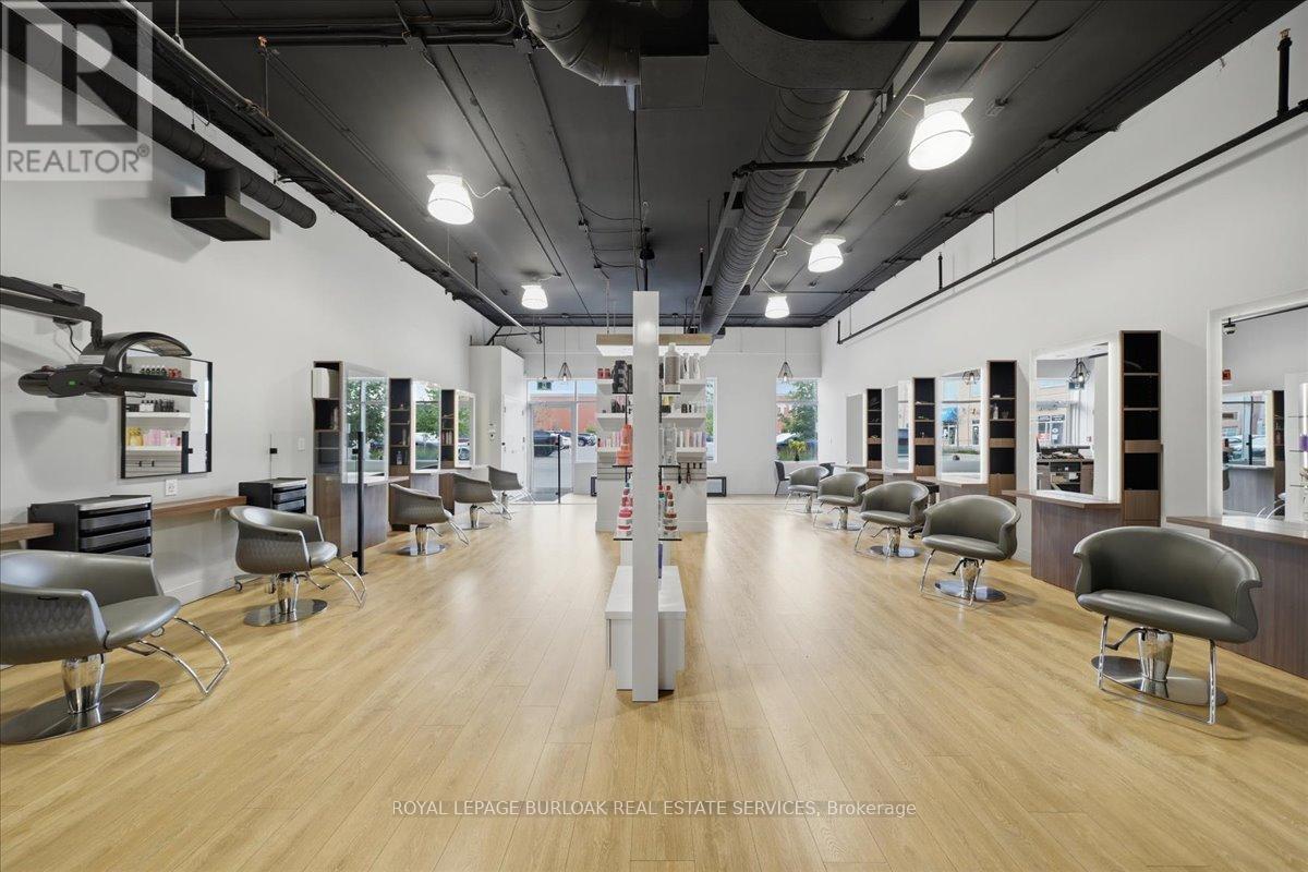9 - 515 Dundas Street W Property Photo 8